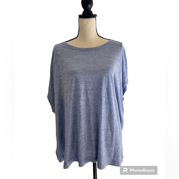 Athleta Women’s Light Blue Tank/Short Sleeve Top - Picture 1 of 6